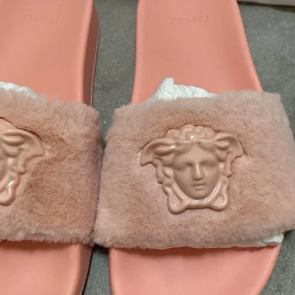 Versace slides - Picture 2 of 7
